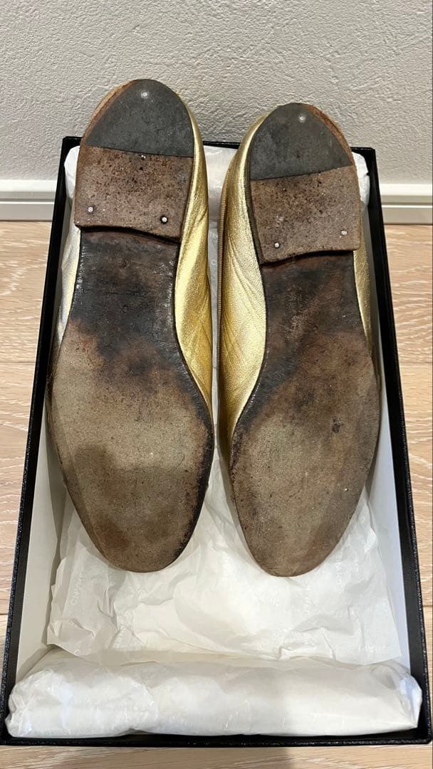 CHANEL ゴールドバレエシューズ