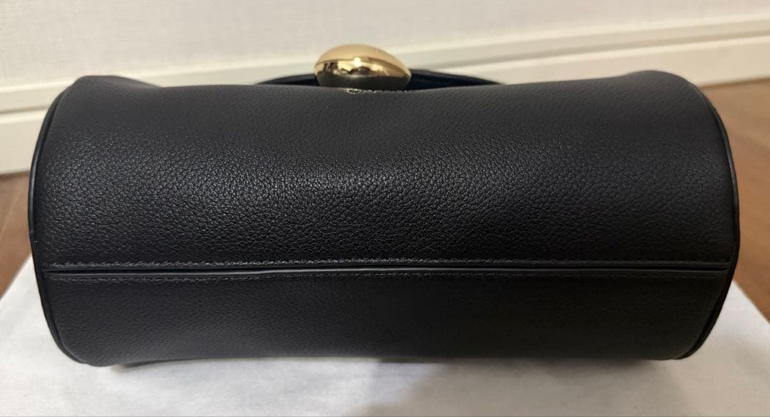 【未使用】CAFUNE カフネ ドロップダッフル　ハンドバッグ ブラック レザー