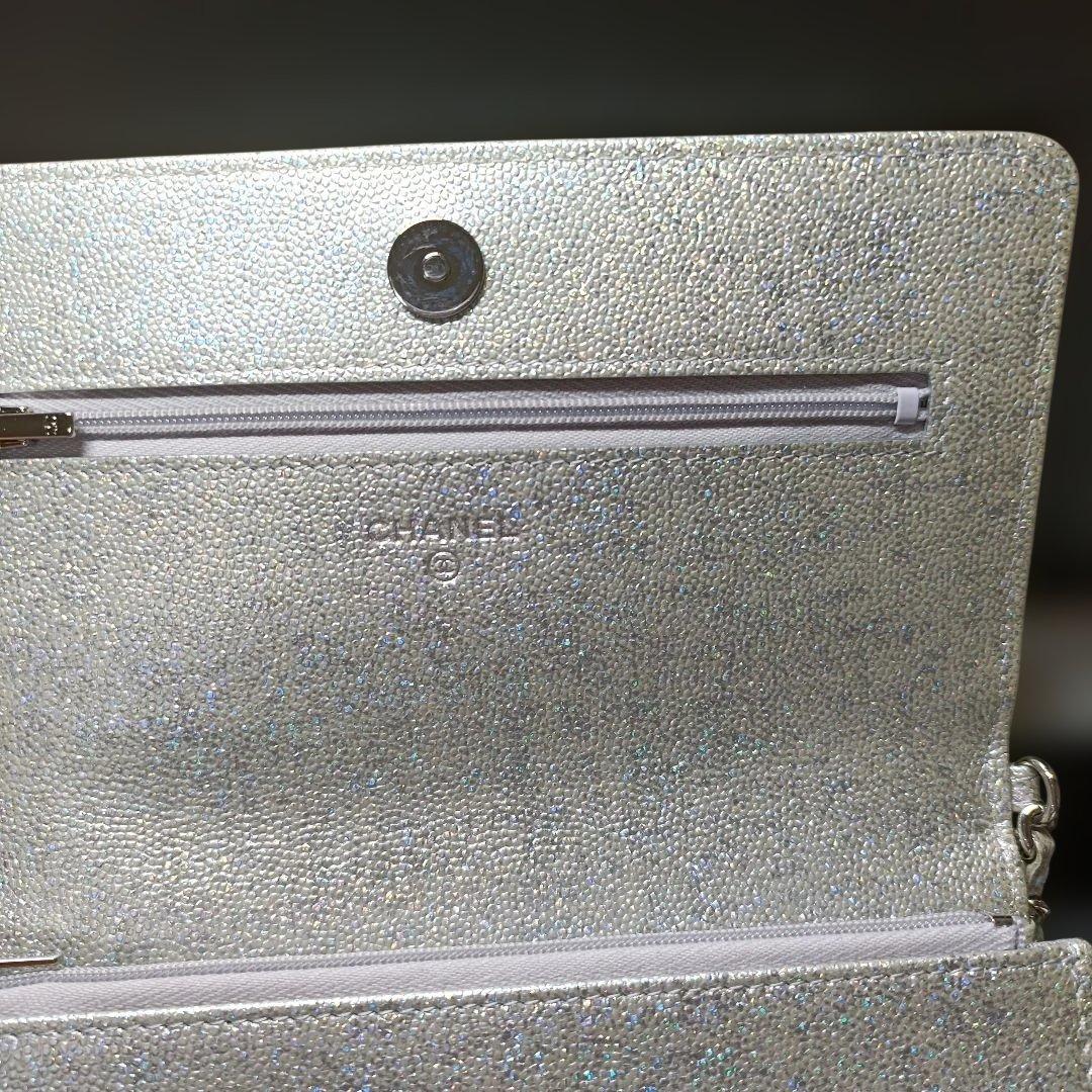 CHANEL シルバー キルティング ショルダーバッグ