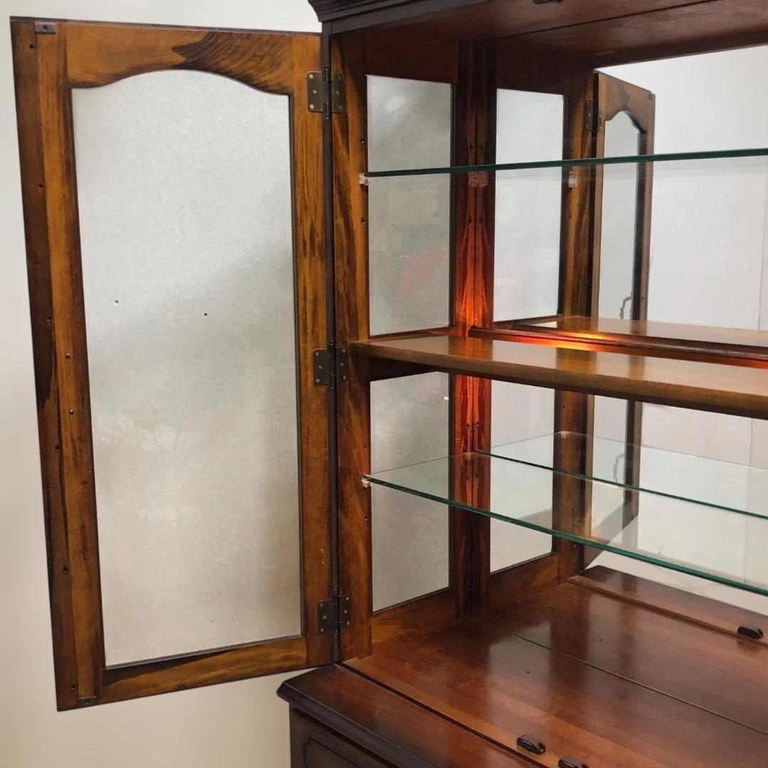 送料無料【希少3面ガラス採光】カリモク 飾り棚 コレクションボード 250709