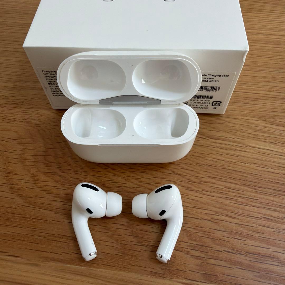 【美品】AirPods pro 第一世代 （箱・付属品あり）