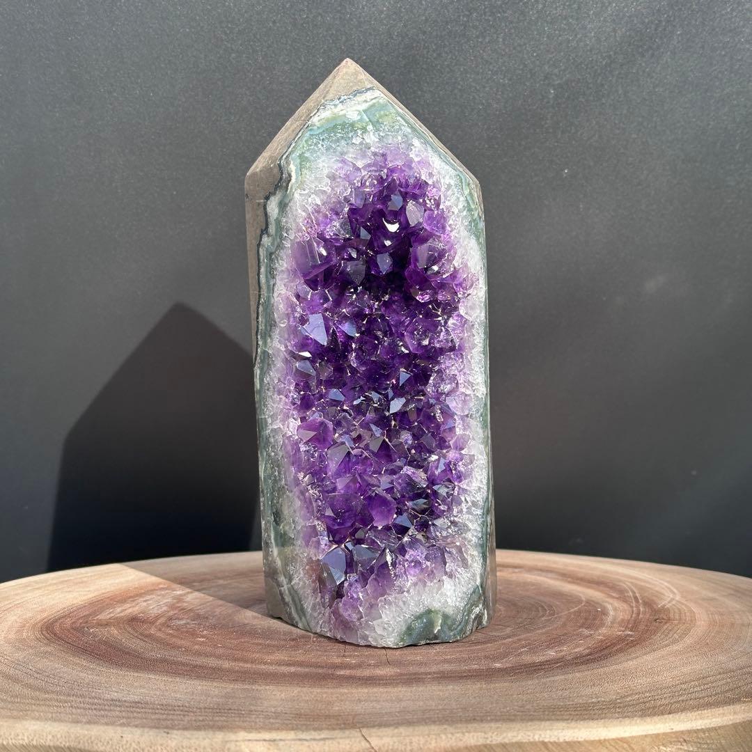 天然石アメジストのポイント　置物G.61