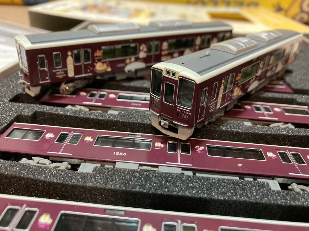 阪急1000系(すみっコぐらしラッピング・宝塚線) 8両編成セット(動力付)