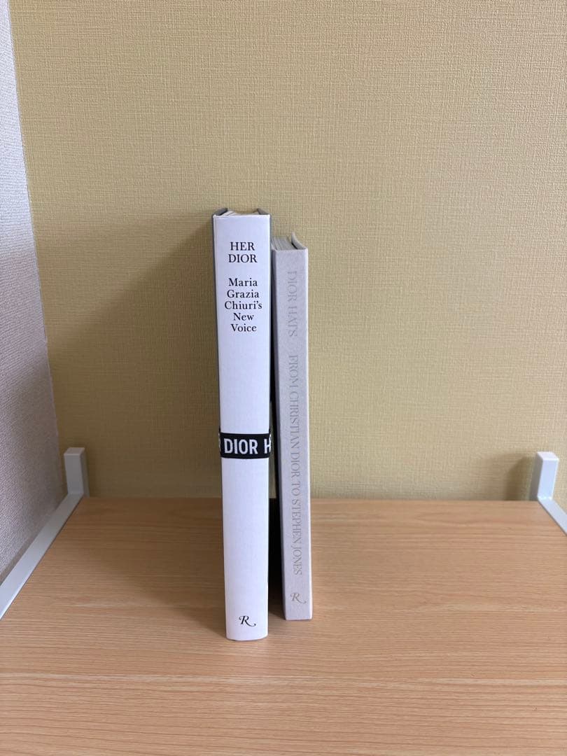 HER DIOR & HATS FROM ディオールブック　インテリア　置物