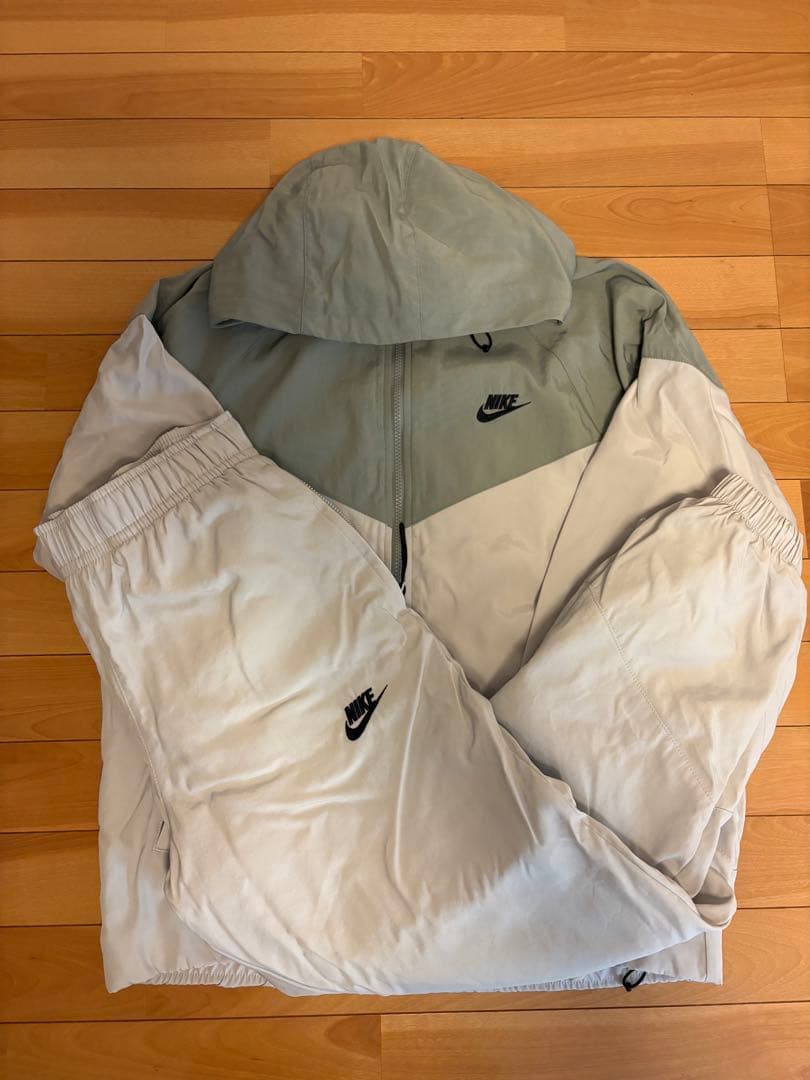 NIKEナイロンセットアップMサイズ