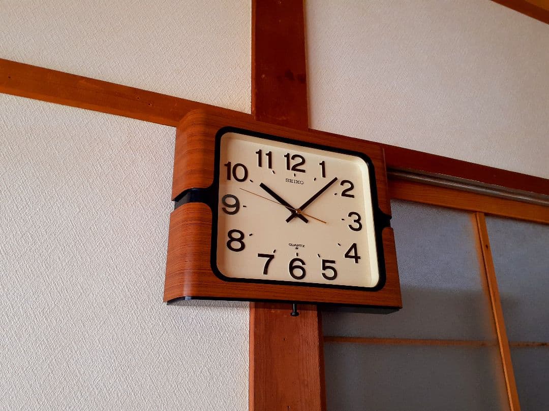 70's　SEIKO　掛け時計　ミッドセンチュリー　ビンテージ　レトロ　木目調