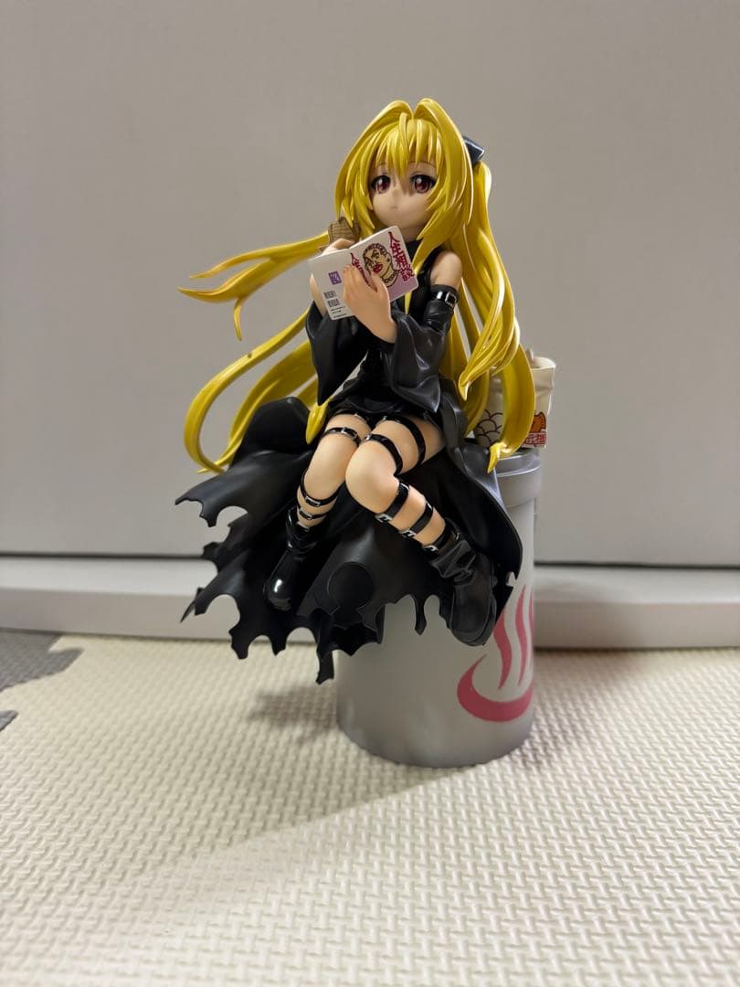 ToLOVEる 金色の闇 アルファオメガ 1/8 フィギュア