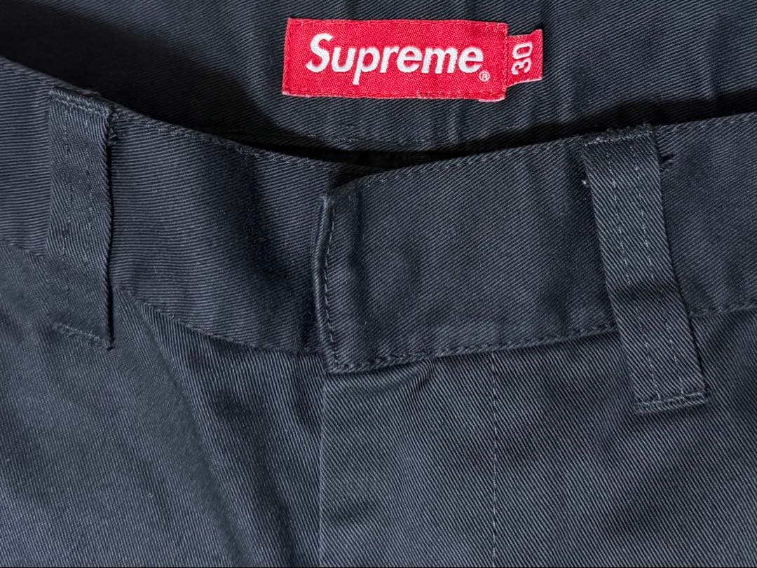 Supreme 黒 チノパン