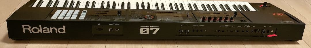 Roland FA-07 4GB SDカード付属