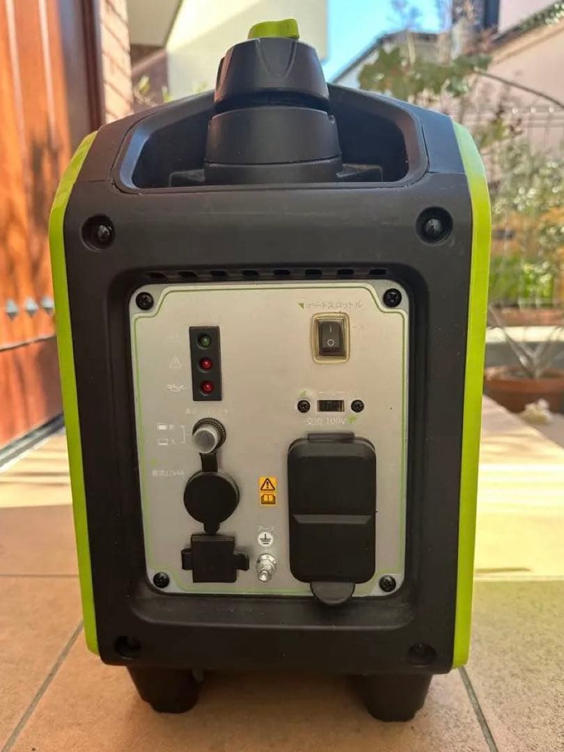 専用カバーとオイルと携行缶付き　EENOUR インバーター発電機 GS1800i