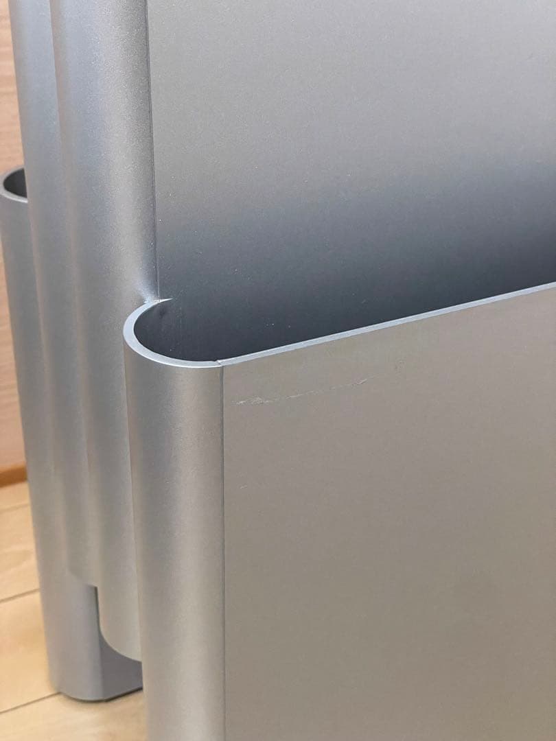 Kartell カルテル マガジンラック 4675 ポルタリビステ　シルバー