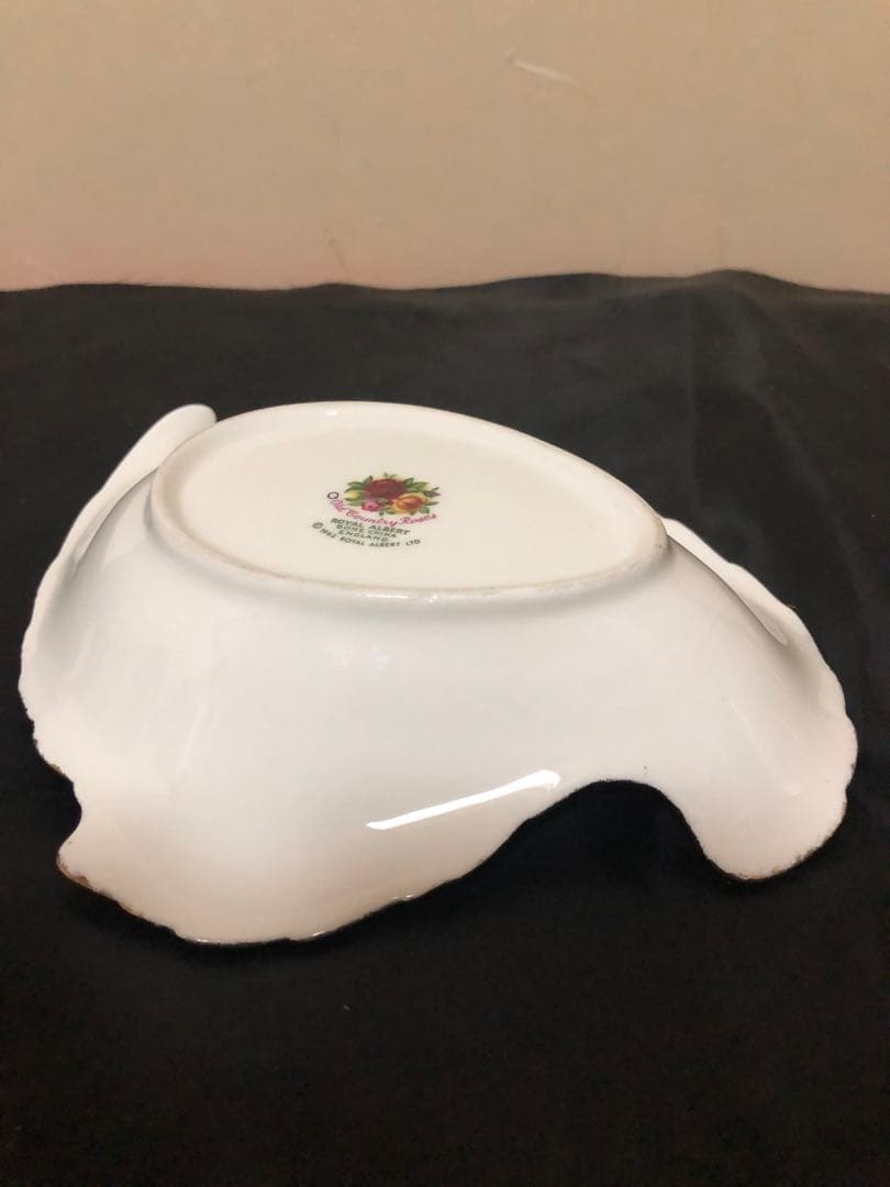 ロイヤルアルバート　プレート　美品です♡とても珍しいデザインです！