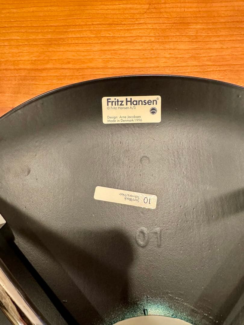 【正規品】フリッツハンセン アントチェア ブラック 4本脚（1/3)